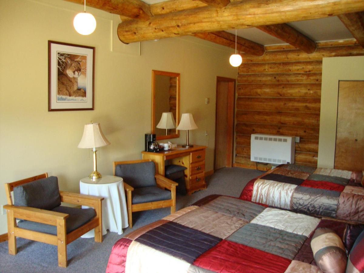 Helmcken Falls Lodge Cabin Rooms And Rv Park Clearwater Εξωτερικό φωτογραφία