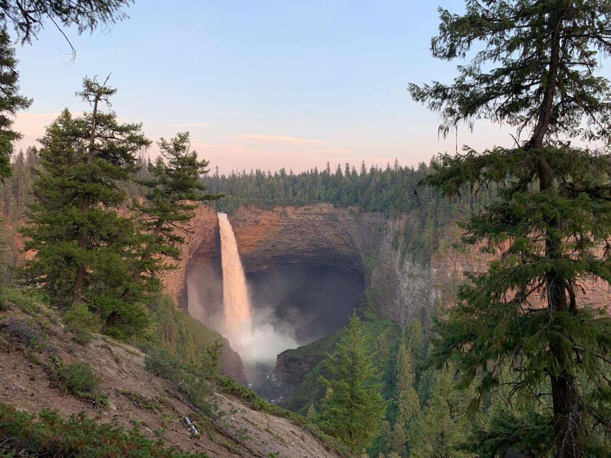Helmcken Falls Lodge Cabin Rooms And Rv Park Clearwater Εξωτερικό φωτογραφία
