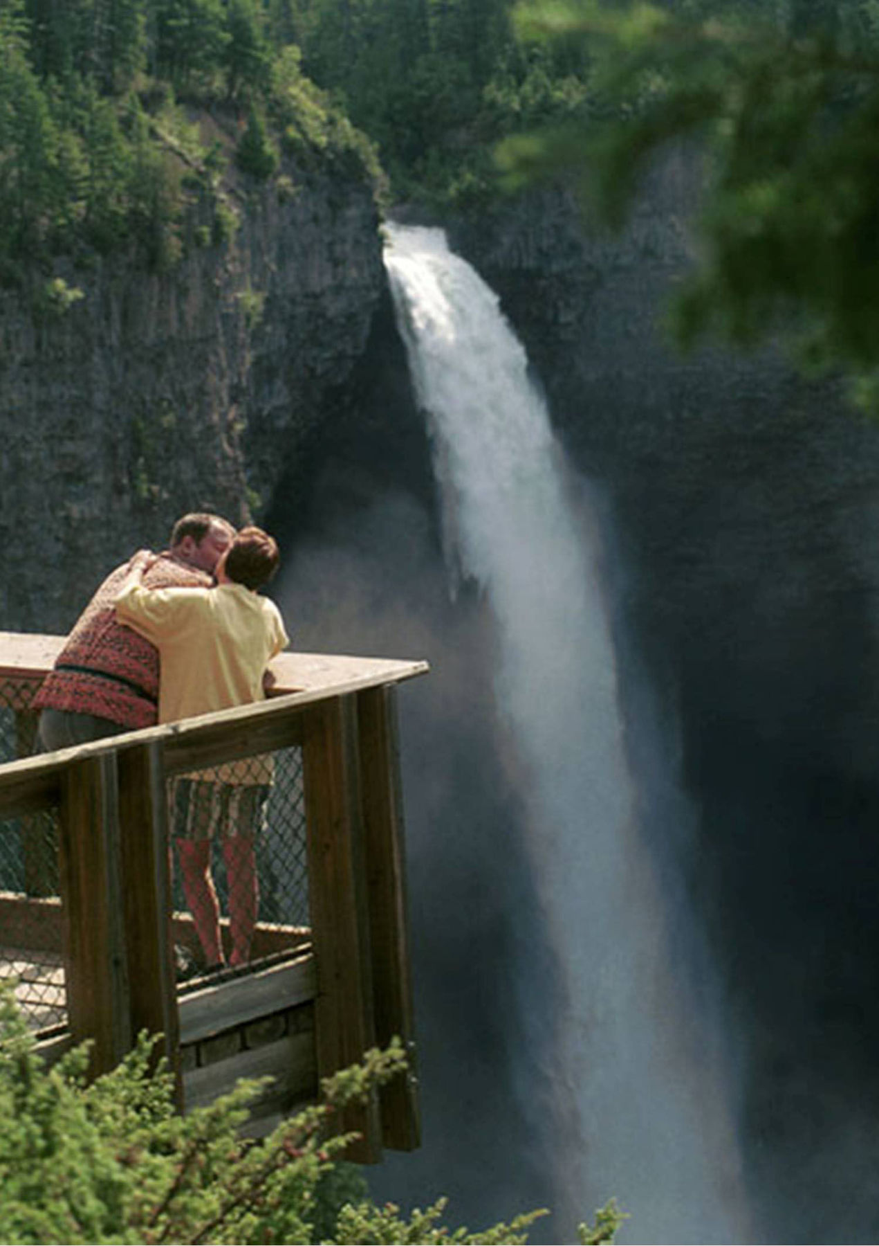Helmcken Falls Lodge Cabin Rooms And Rv Park Clearwater Εξωτερικό φωτογραφία